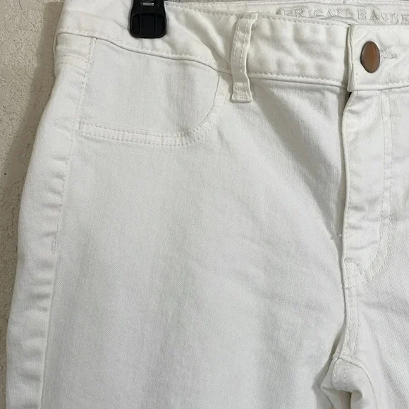 American Eagle Outfitters White Jeans - Picture 3 of 9